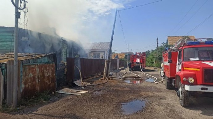 Крупный пожар в Астрахани тушили больше четырех часов