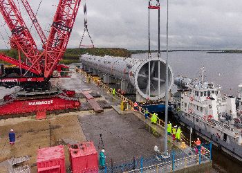 Более 450 уникальных агрегатов завезли в Приамурье для газо-химического комплекса