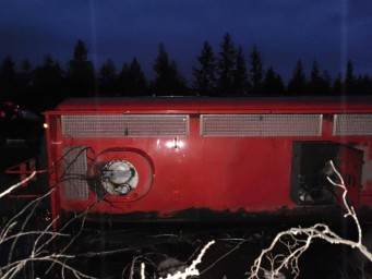 Водитель опрокинул цистерну с топливом на автодороге «Колыма» в Якутии