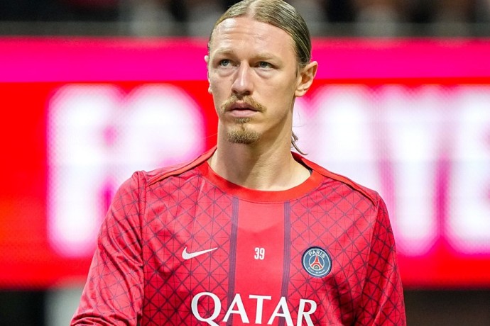 Сафонов не хочет возвращаться в России, хотя почти не играет за ПСЖ: "Я уезжал за трудностями" Сафонов не хочет возвращаться в России, хотя почти не играет за ПСЖ: "Я уезжал за трудностями"