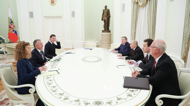 Путин сообщил о согласии России с частью плана по Украине, заявил Ушаков