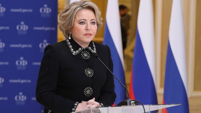 Валентина Матвиенко поздравила жителей региона с праздником