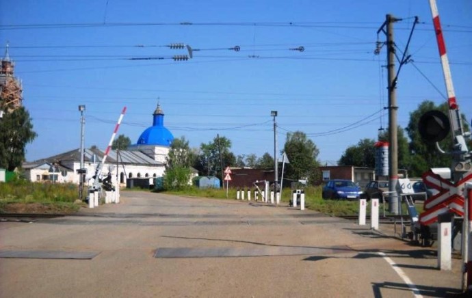 В Пасегово на сутки перекроют железнодорожный переезд