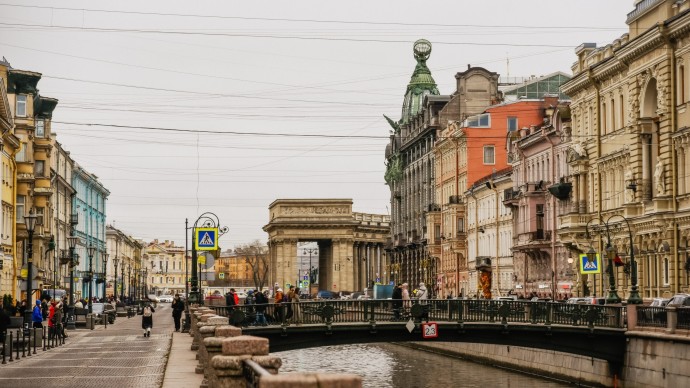 Максимальная температура воздуха в Петербурге достигла +23 градусов в июне