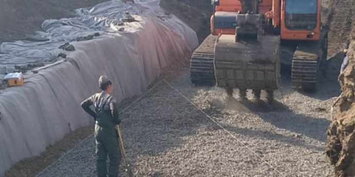 В районе Бурятии строят дома для специалистов и ремонтируют мост