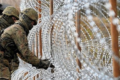 Трампу предложили построить стену между Россией и Украиной
