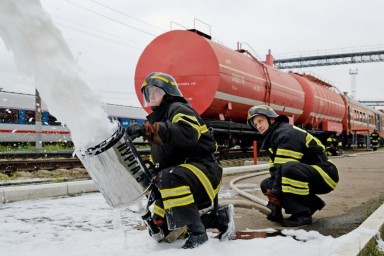 Для помощи в тушении пожара в Новой Москве был направлен поезд с 153 тоннами воды