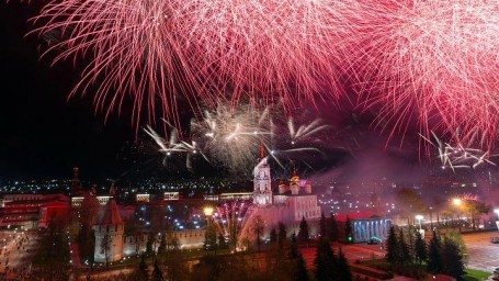 Туляки в 22:00 увидят праздничный салют