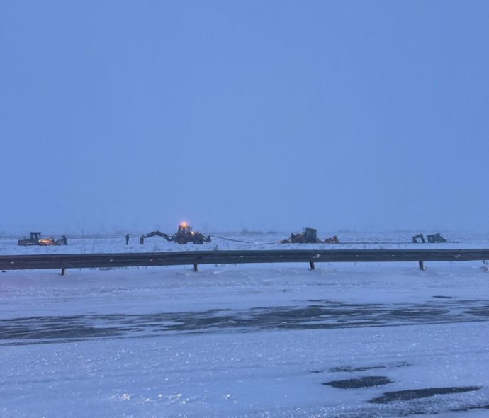 В Магнитогорске в озере утонули три трактора