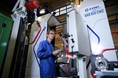 Холдинг «Стан» произвёл уникальный для России пятикоординатный шлифовальный станок