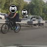 В Пензе Калина снесла бетонный столб и врезалась в отбойник