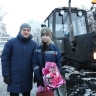 Мэр Уфы рассказал о 20-летней девушке-трактористке