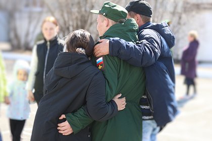 «Некоторых после ночи с ними находили мертвыми». Военные рассказали о «черных вдовах» и «мальвинках» на СВО