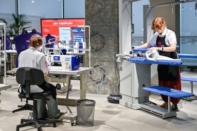 Самыми востребованными профессиями в ближайшие 7 лет будут швея и сварщик