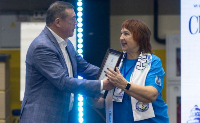 Серебряные волонтеры Сахалина и Курил получили награды Серебряные волонтеры Сахалина и Курил получили награды