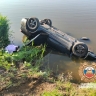 В Башкортостане автомобиль улетел в водоём