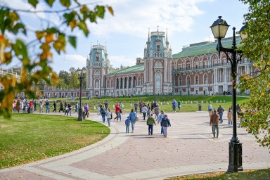 Трансляция: mos.ru покажет представление театра «Малый Трианон» в прямом эфире