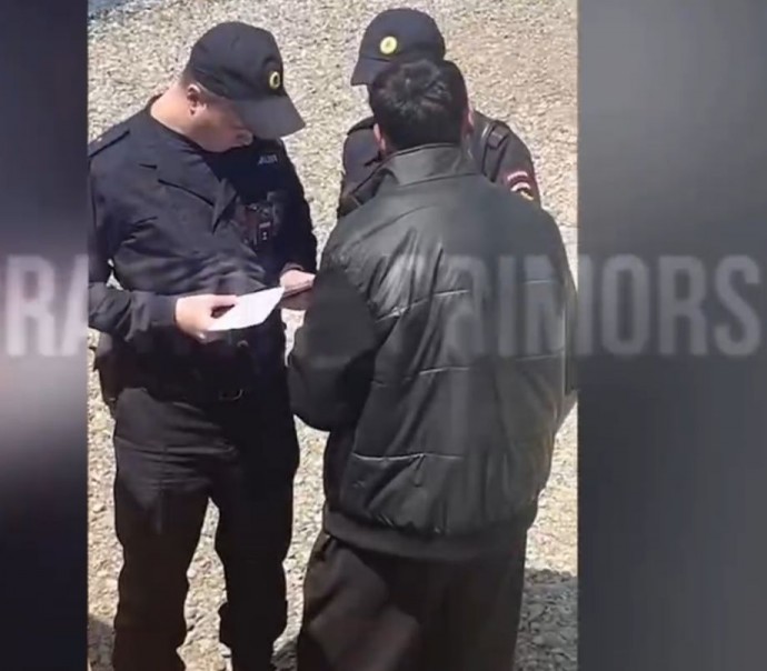 Полицейские «прикрыли» нелегальный бизнес мигрантов во Владивостоке