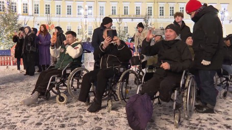 Бойцы СВО отправились на большую новогоднюю экскурсию по Петербургу