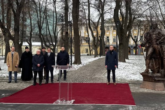 В Москве открыли памятник канцлеру Ивану Остерману и выставку к его 300-летию В Москве открыли памятник канцлеру Ивану Остерману и выставку к его 300-летию