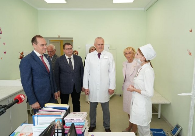 В Атяшеве Глава Мордовии осмотрел капитально отремонтированную районную больницу
