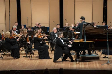 Великие фортепианные концерты: в Московской филармонии прозвучали произведения Бетховена и Брамса