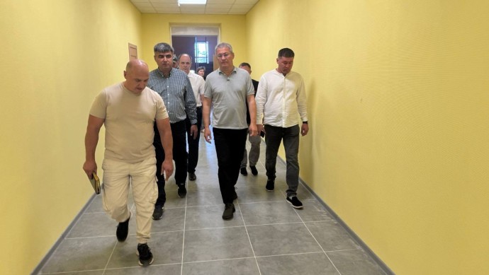 Радий Хабиров рассказал о дружбе с Красным Лучом Радий Хабиров рассказал о дружбе с Красным Лучом