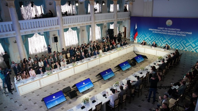 Глава Башкирии поблагодарил участников Совета за активную работу