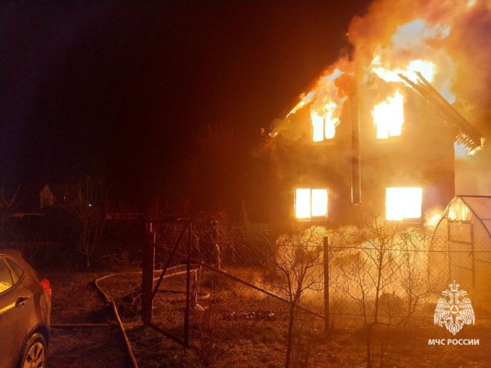 Пенсионерка пострадала при пожаре в доме в Тульской области Пенсионерка пострадала при пожаре в доме в Тульской области