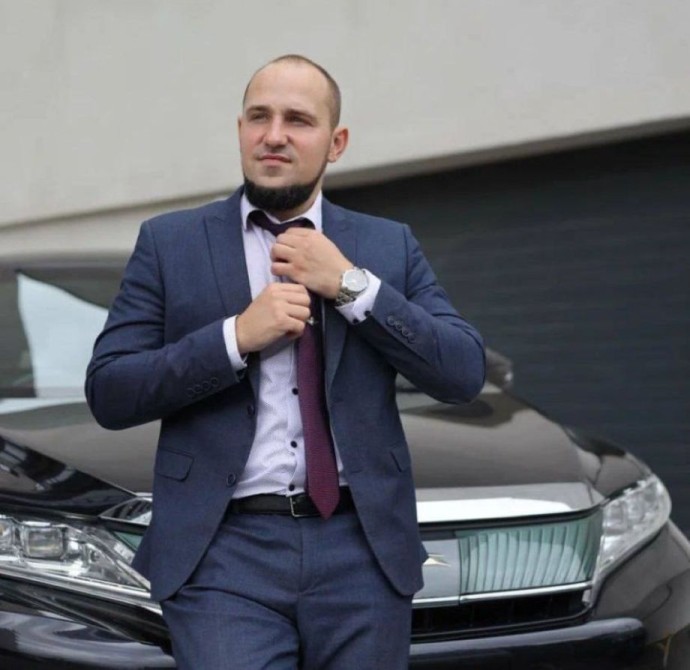 Известный юрист из Владивостока скончался во время операции по пересадке волос Известный юрист из Владивостока скончался во время операции по пересадке волос