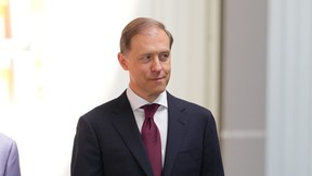 Денис Мантуров дал старт производству промышленных роботов в Санкт-Петербурге Денис Мантуров дал старт производству промышленных роботов в Санкт-Петербурге
