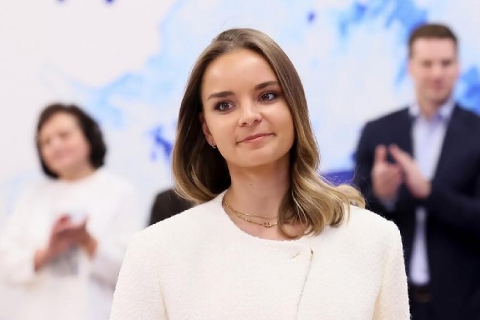 Стало известно, с кем встречается гимнастка Арина Аверина