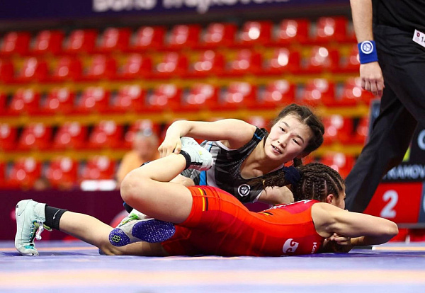 Спортсменка Бурятии вышла в финал всероссийского борцовского турнира Спортсменка Бурятии вышла в финал всероссийского борцовского турнира