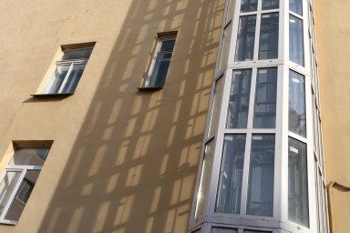 Минстрой: в 2030 году часть лифтов в российских домах могут остановиться