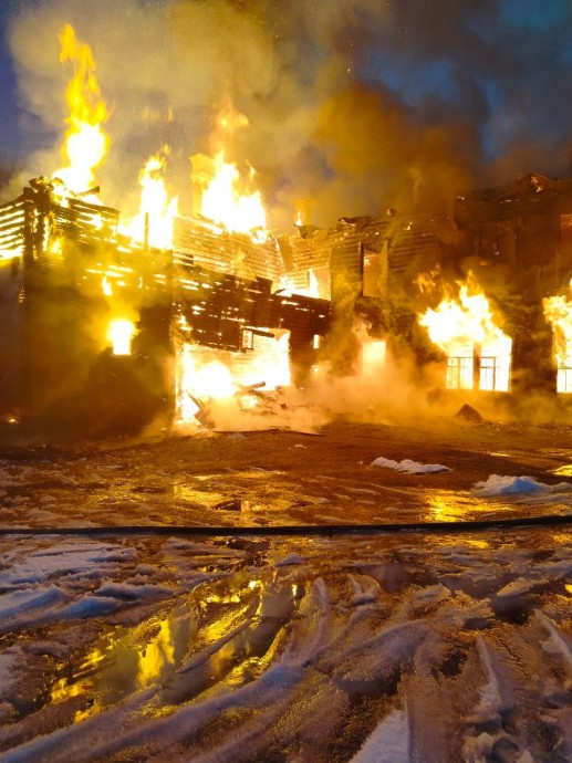 Стала известна возможная причина пожара в Богословской школе