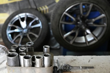 Синоптики назвали столичным автомобилистам оптимальное время для смены резины