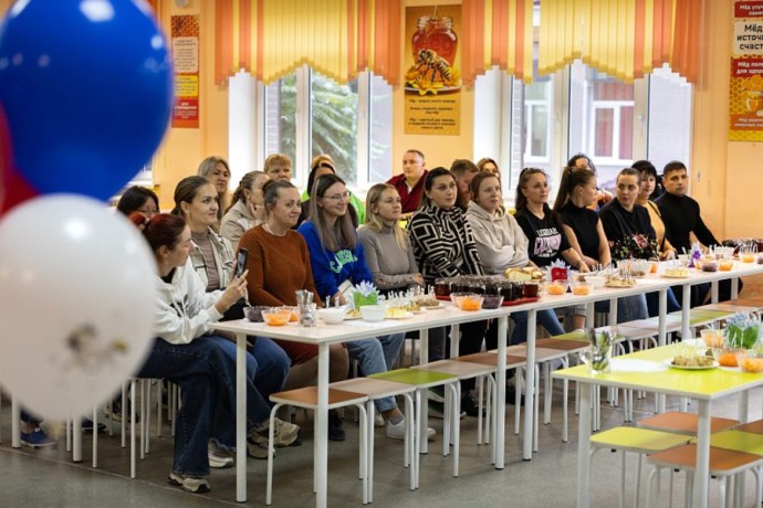 Родители Владивостока поставили «пятерку» школьным обедам