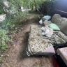 Бездомные в Артёме облюбовали городской двор под «хостел»