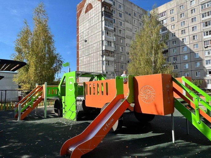 В Ярославле благодаря заводу появились четыре детских площадки