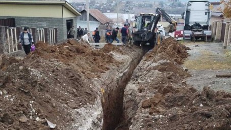 В Башкирии рабочего завалило землей в траншее