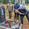 В Старой Руссе открыли памятник на могиле летчика Великой Отечественной войны