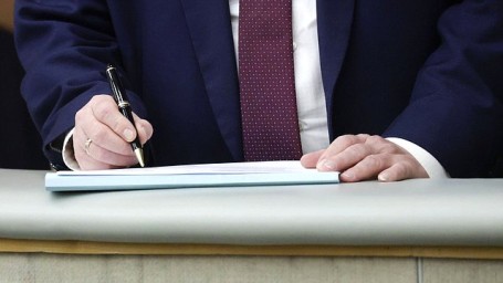 Профильная комиссия рекомендовала дать согласие на лишение неприкосновенности депутата Анатолия Вороновского