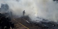 В Астрахани сгорели 3 хозпостройки и автомобиль