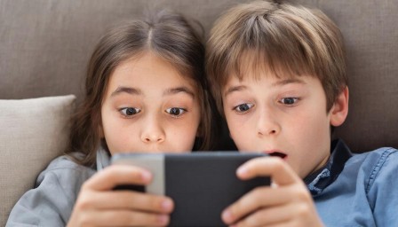 Преступная паутина. Как дети во время каникул чаще становятся жертвами кибермошенников