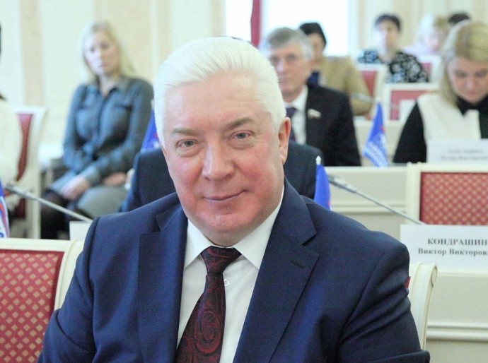 День рождения 5 мая: поздравляем ректора и депутата Александра Гулякова