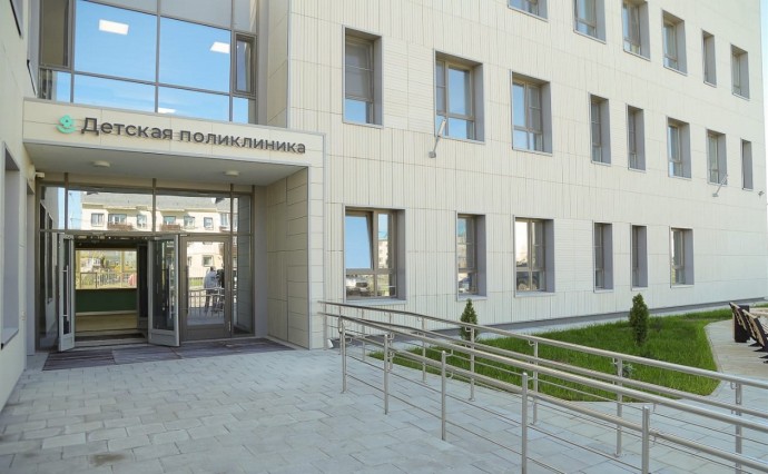До конца года в Дальнем откроют детскую поликлинику и универсальный спортивный комплекс