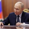 Путин призвал быстрее внедрять достижения науки в здравоохранение...