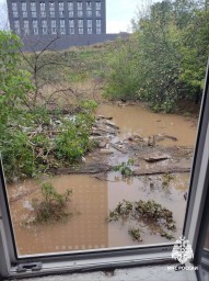 В Уфе из подтопленного дома эвакуировали жильцов