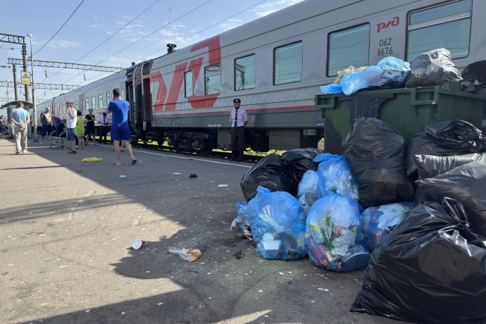 Самыми серьёзными экопроблемами россияне считают состояние водоёмов и мусор