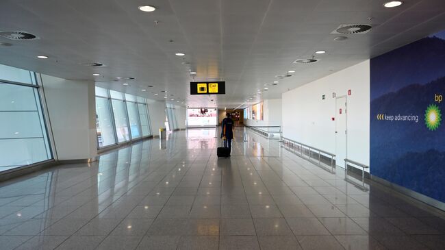 Брюссельский аэропорт отменит все вылеты в следующую среду из-за забастовки Брюссельский аэропорт отменит все вылеты в следующую среду из-за забастовки